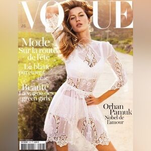 Vogue Paris 916 April 2011